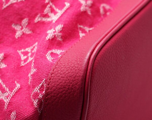 11590793 2 Louis Vuitton Noéful MM Tote Bag Denim Pink