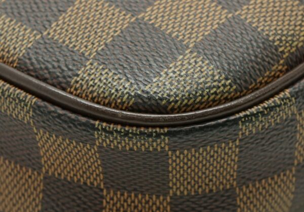 11590836 2 Louis Vuitton Pochette Ganju Body Bag Damier Brown