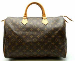 11591269 Louis Vuitton Multicre 6 Monogram Key Case Brown