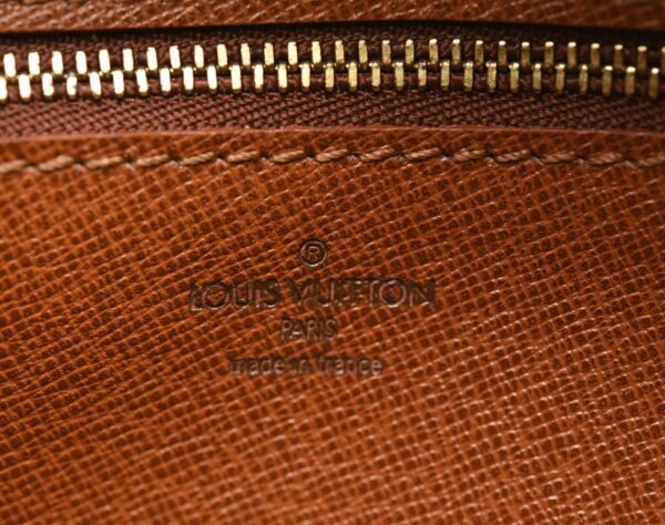 11591297 8 Louis Vuitton Trocadero 27 Shoulder Bag Monogram Brown