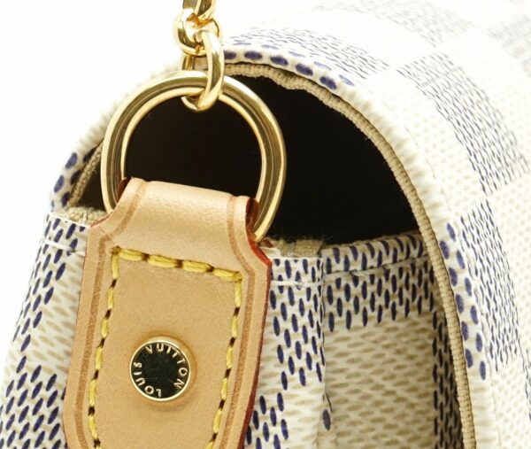 11591492 5 Louis Vuitton Favorite MM Shoulder Bag Damier Azur White