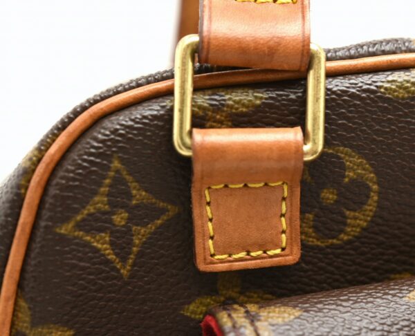 11600841 6 Louis Vuitton Cité Handbag Monogram Brown