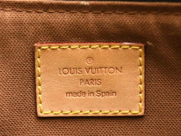 11600950 8 Louis Vuitton Tulum GM Shoulder Bag Monogram Brown