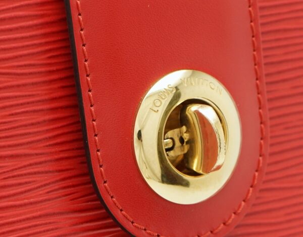 11600952 5 Louis Vuitton Cluny Shoulder Bag Epi Red