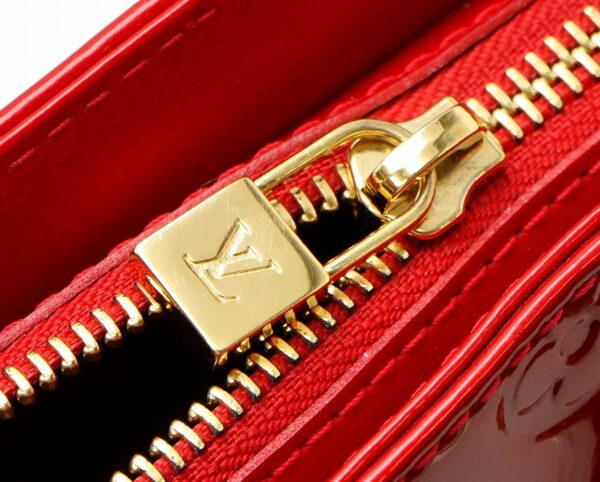 11601048 5 Louis Vuitton Houston Tote Bag Vernis Red