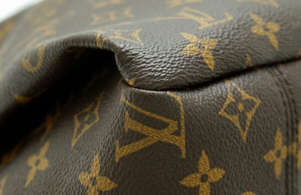 11601085 2 Louis Vuitton Artsy MM Tote Bag Monogram Brown