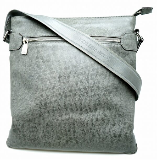 11601130 Louis Vuitton Sasha Shoulder Bag Taiga Gray