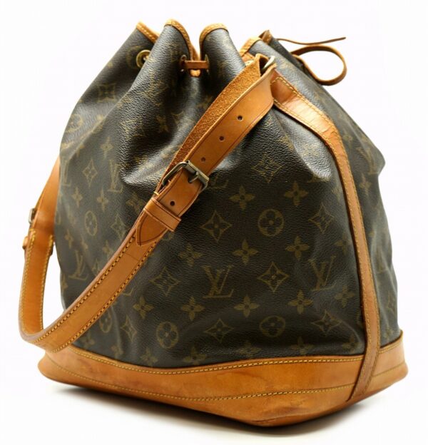 11601160 1 Louis Vuitton Noe Shoulder Bag Monogram Brown