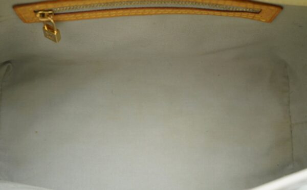 11601165 4 Louis Vuitton Reid PM Mini Tote Vernis White