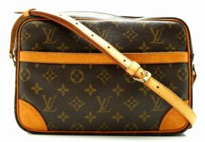 11610707 Louis Vuitton Odyse Messenger PM Monogram Eclipse Shoulder Bag