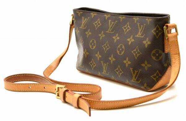 11610947 1 Louis Vuitton Trotter Shoulder Bag Monogram Brown