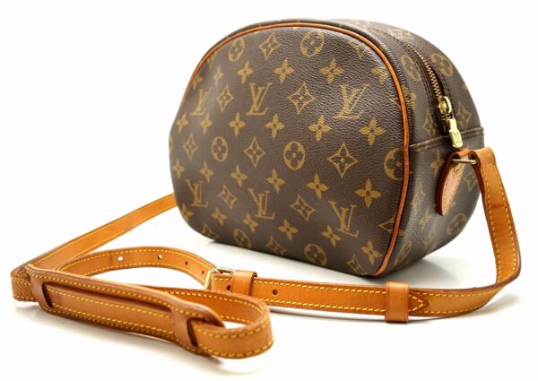 11610973 1 Louis Vuitton Blois Shoulder Bag Monogram Brown