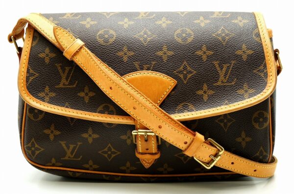 11611065 Louis Vuitton Sologne Shoulder Bag Monogram Brown