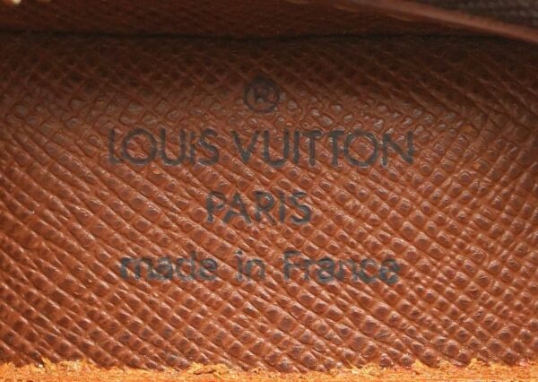 11611306 8 Louis Vuitton Blois Shoulder Bag Monogram Brown