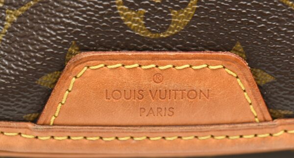 11621019 8 Louis Vuitton Menilmontan MM Shoulder Bag Monogram Brown