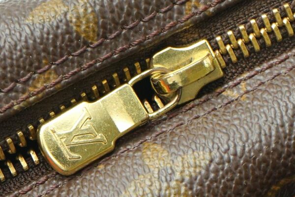 11630212 5 Louis Vuitton Nile Shoulder Bag Monogram Brown