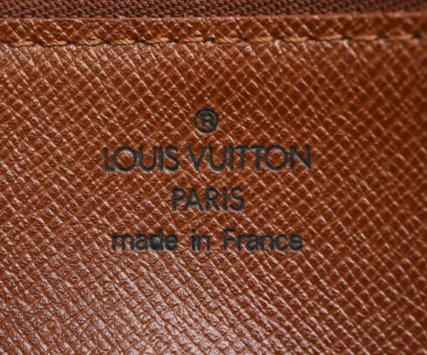 11631106 8 Louis Vuitton Trocadero 27 Shoulder Bag Monogram Brown