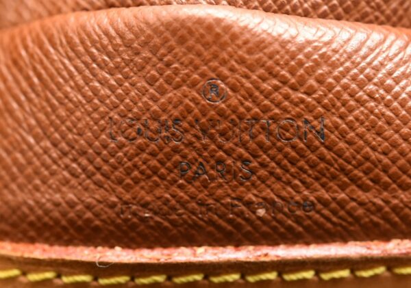 11640256 8 Louis Vuitton Blois Shoulder Bag Monogram Brown