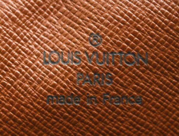 11640887 8 Louis Vuitton Cite MM Shoulder Bag Monogram Brown