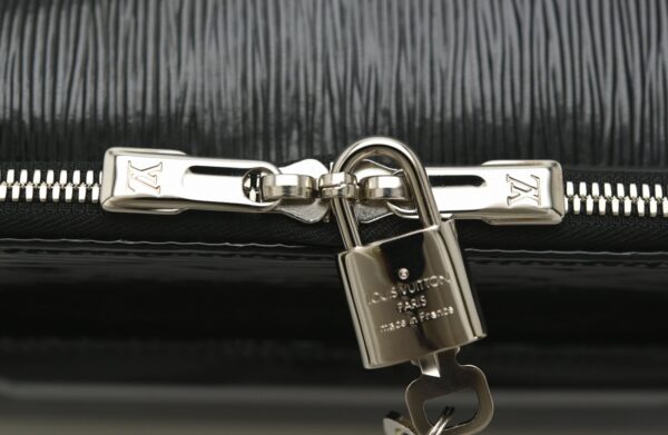 11641049 5 Louis Vuitton Pegas 55 Suitcase Epi Black