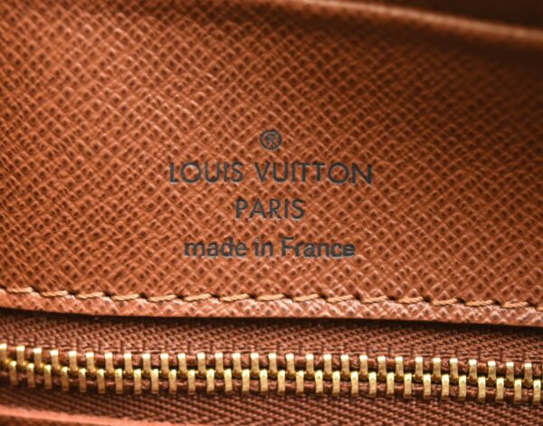 11641503 8 Louis Vuitton Nile Shoulder Bag Monogram Brown