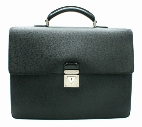 11641657 Louis Vuitton Robusto 1 Document Bag Taiga Black