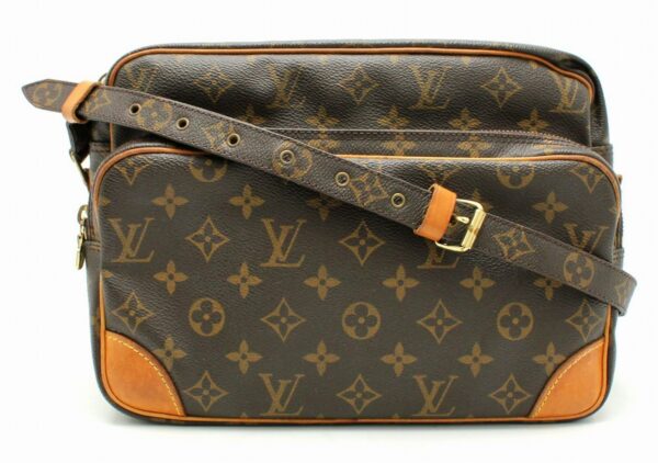 11642186 Louis Vuitton Nile Shoulder Bag Monogram Brown