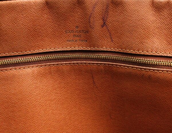 11642233 8 Louis Vuitton Porte de Cumin Voyage Bag Monogram Brown