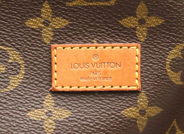 11650273 8 Louis Vuitton Saumur GM Shoulder Bag Monogram Brown