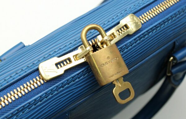 11651079 5 Louis Vuitton Voyage Business Bag Epi Blue