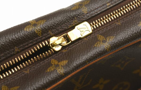 11651272 5 Louis Vuitton Trocadero 27 Shoulder Bag Monogram Brown