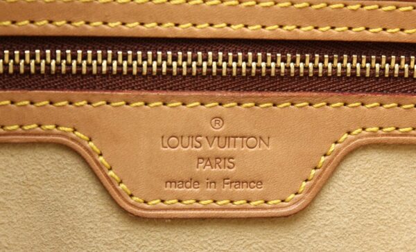 11651507 8 Louis Vuitton Looping GM Shoulder Bag Monogram Brown