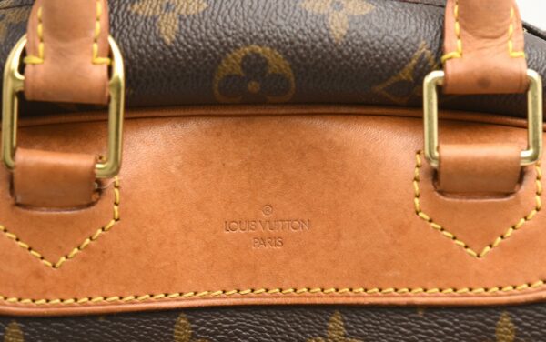 11651647 8 Louis Vuitton Deauville Handbag Monogram Brown