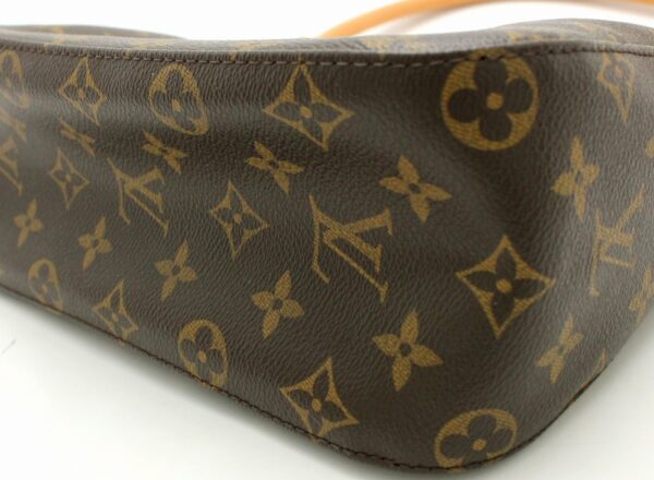 11651700 7 Louis Vuitton Looping MM Shoulder Bag Monogram Brown