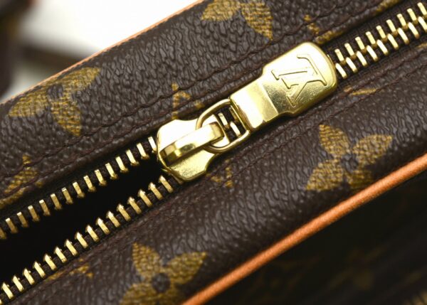 11660035 5 Louis Vuitton Amazon Shoulder Bag Monogram Brown