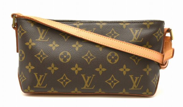 11660059 Louis Vuitton Trotter Shoulder Bag Monogram Brown