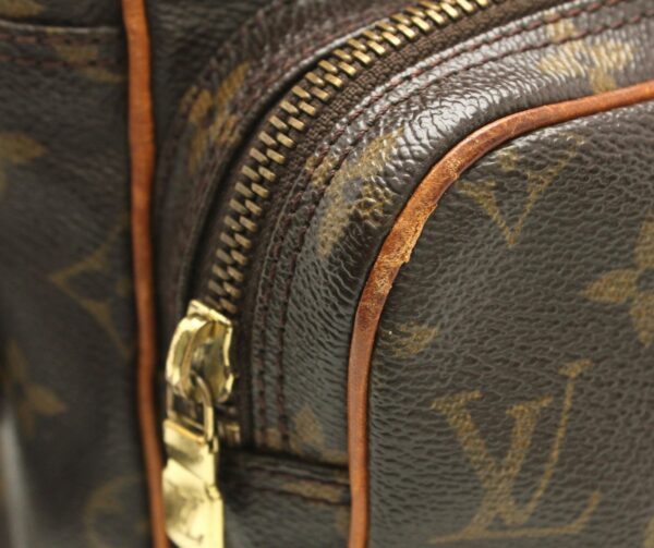 11660422 2 Louis Vuitton Nile Shoulder Bag Monogram Brown