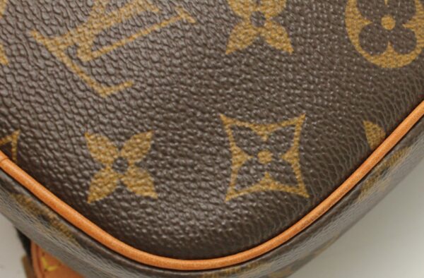 11660429 2 Louis Vuitton Pochette Ganju Body Bag Monogram Brown