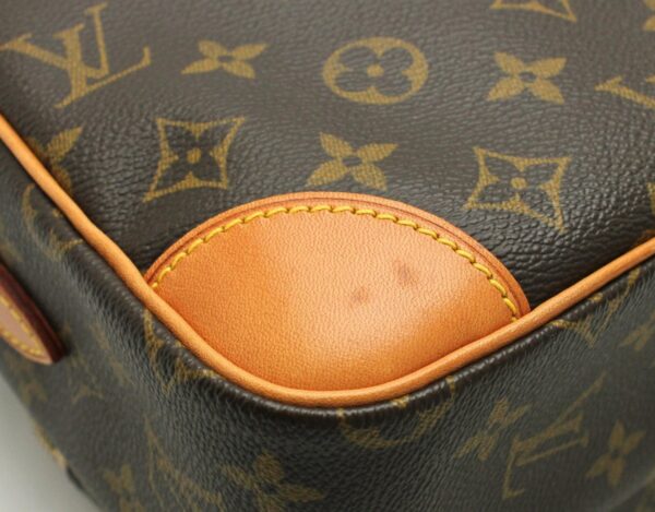 11660859 2 Louis Vuitton Monogram Nile Shoulder Bag Brown