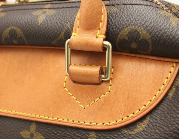 11660870 6 Louis Vuitton Monogram Deauville Handbag Brown