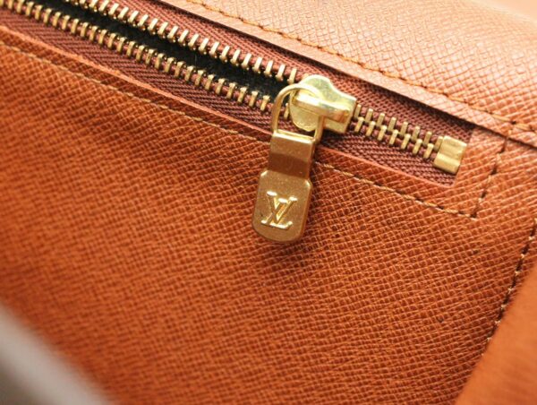 11660874 5 Louis Vuitton Monogram Monceau 28 Handbag Brown