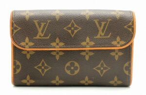 11660907 Louis Vuitton Croissant MM Handbag Monogram