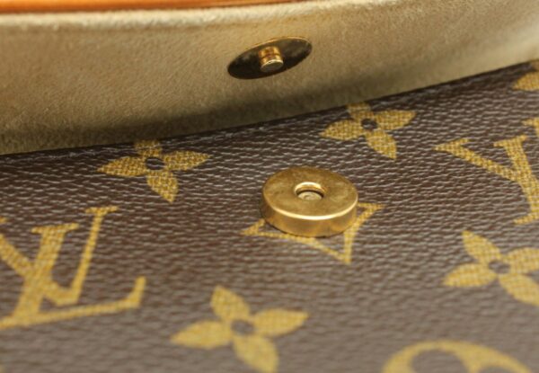 11660907 5 Louis Vuitton Monogram Pochette Florentine Waist Pouch Canvas