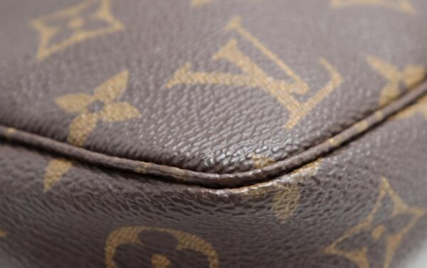 11660993 2 Louis Vuitton Monogram Pochette Accessory Pouch Canvas