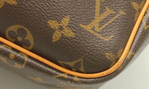 11661042 2 Louis Vuitton Monogram Reporter GM Shoulder Bag Canvas