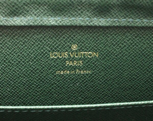 11661278 8 Louis Vuitton Taiga Baikal Clutch Bag Leather Green