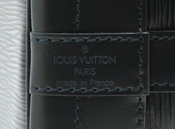 11661401 8 Louis Vuitton Epi Noe Shoulder Bag Leather Black