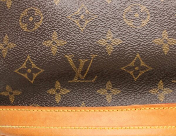 11661967 8 Louis Vuitton Monogram Bucket PM Shoulder Bag Canvas Brown