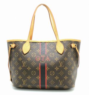 11662114 Louis Vuitton Alma Monogram Handbag Brown