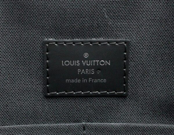 11662136 8 Louis Vuitton Graphite Messenger PM Shoulder Bag Black